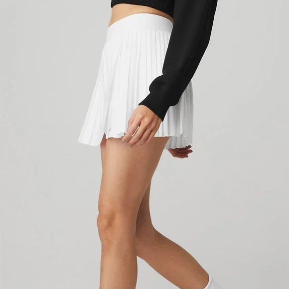 ALO YOGA Aces White Pleated Tennis Skirt $74 Logo Band Reflective Logo Medium - Picture 8 of 8